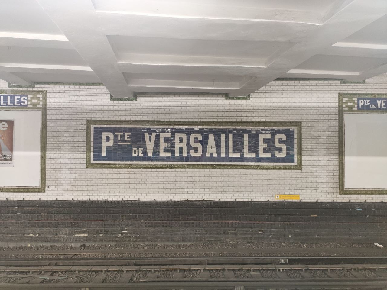 Grande enseigne Porte de Versailles